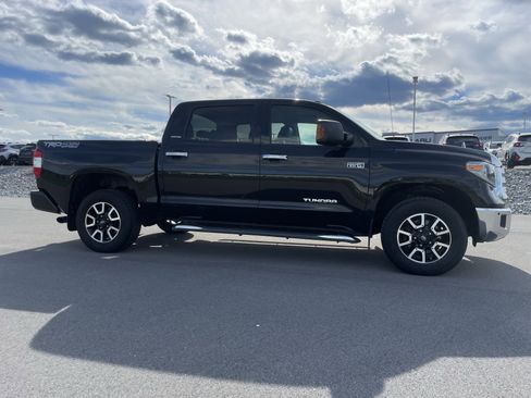 Used 2018 Toyota Tundra Limited w/ Limited Premium Package AWD/4WD image 2