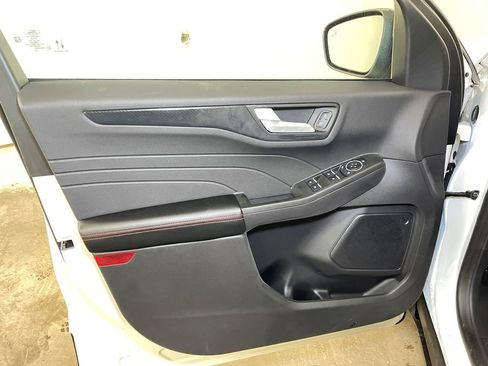 Used 2025 Ford Escape ST-Line w/ Tech Pack #1 image 18