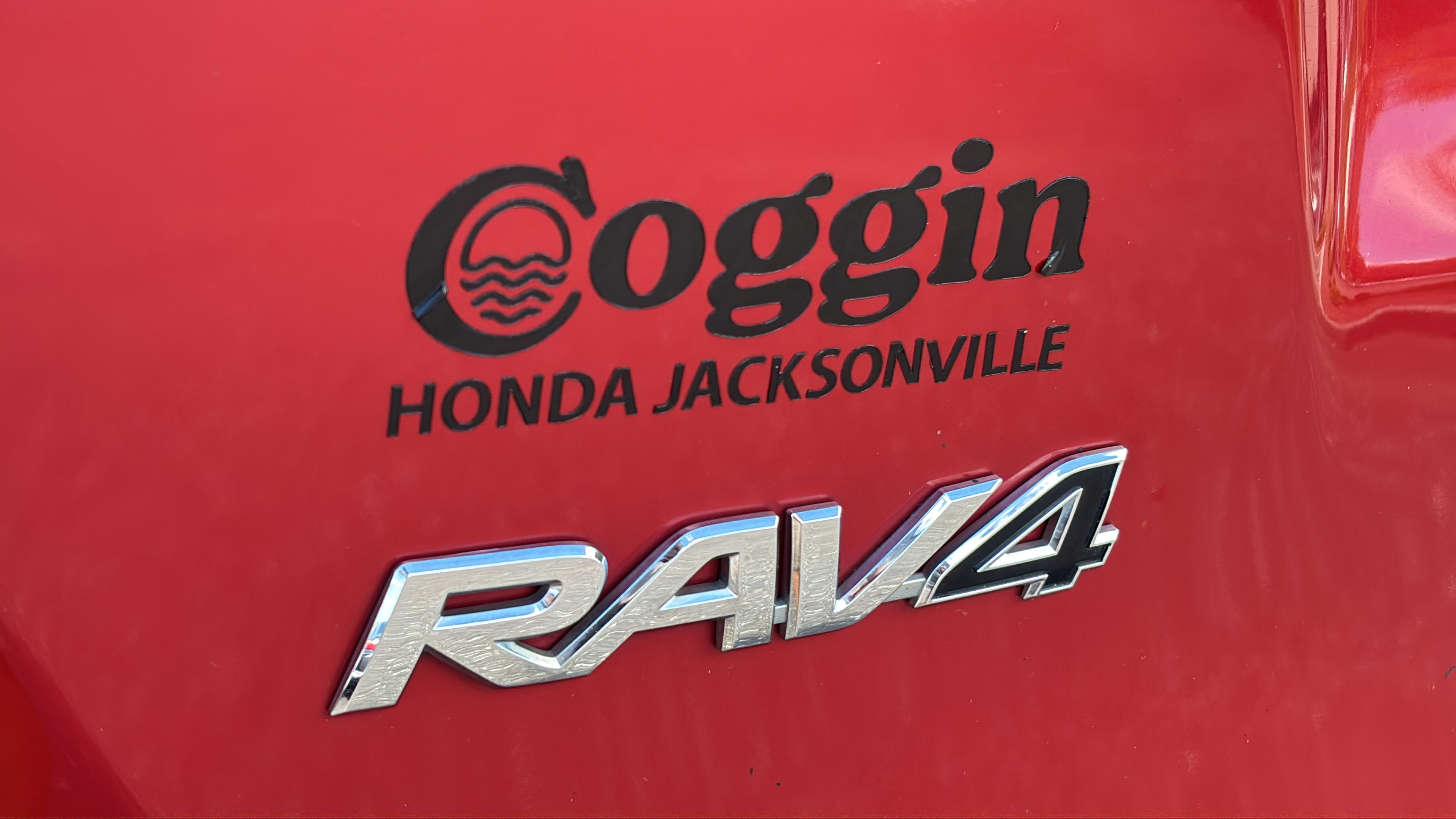 Used 2013 Toyota RAV4 XLE FWD image 32
