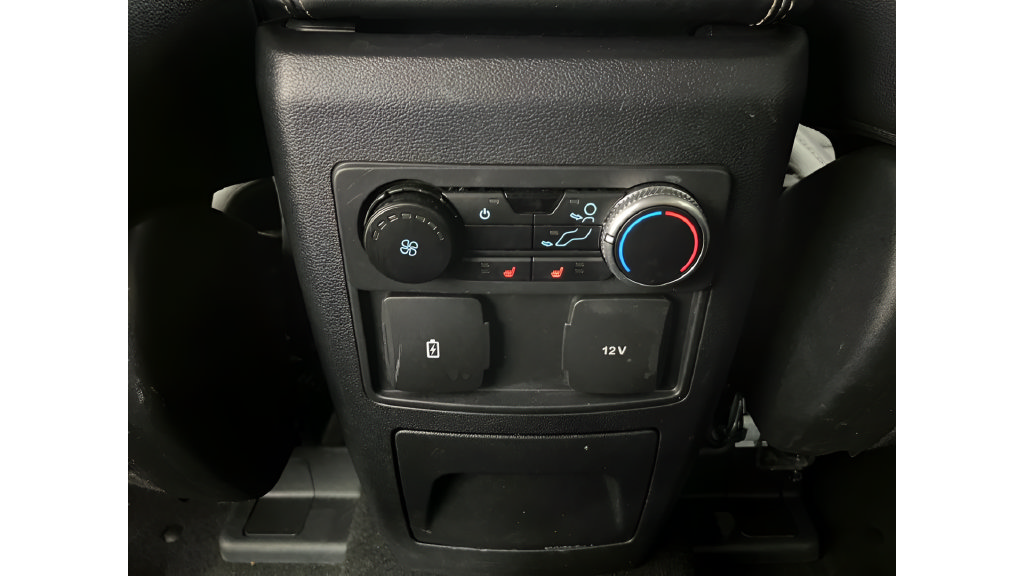Used 2024 Ford Explorer Limited AWD/4WD image 21