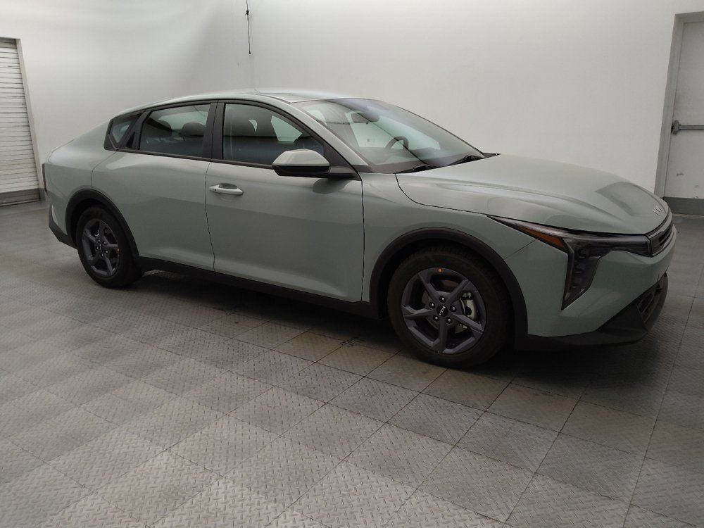 Used 2025 Kia K4 FWD image 11