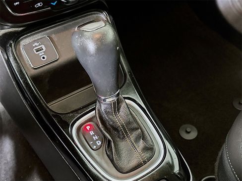 Used 2020 Jeep Compass Limited image 22