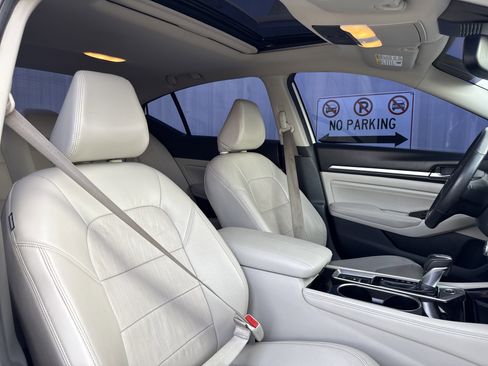 Used 2021 Nissan Altima 2.5 Platinum image 33