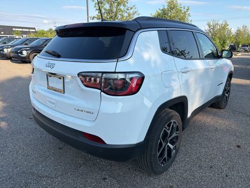 Used 2025 Jeep Compass Limited AWD/4WD image 5