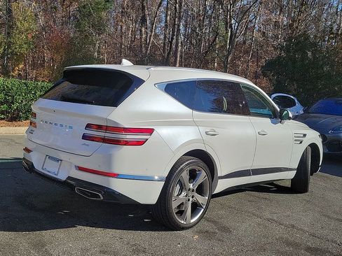 Used 2024 Genesis GV80 2.5T w/ Prestige Package image 12