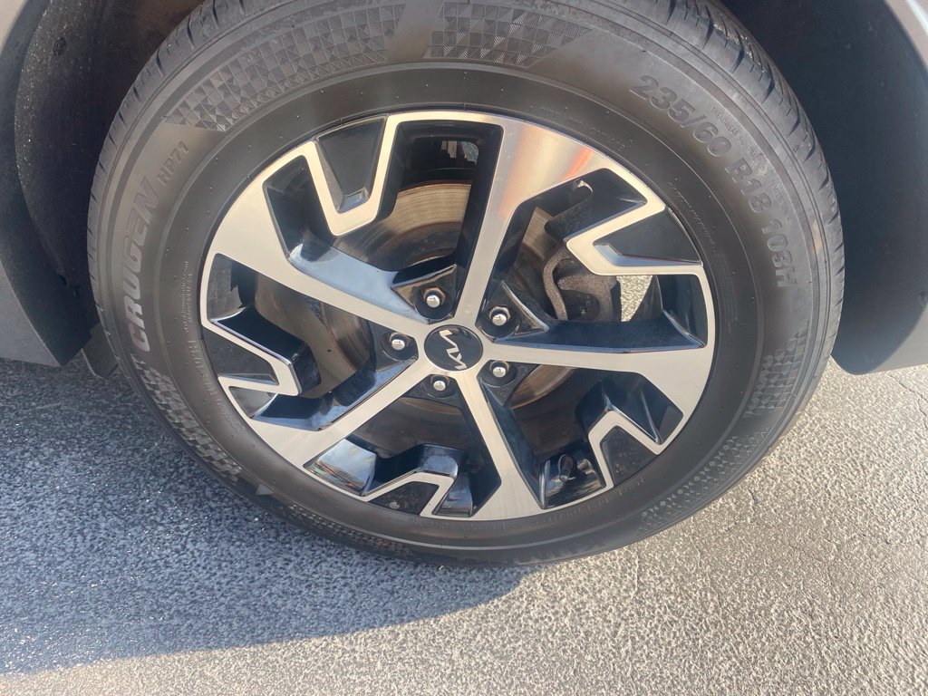Used 2024 Kia Sportage EX FWD image 24