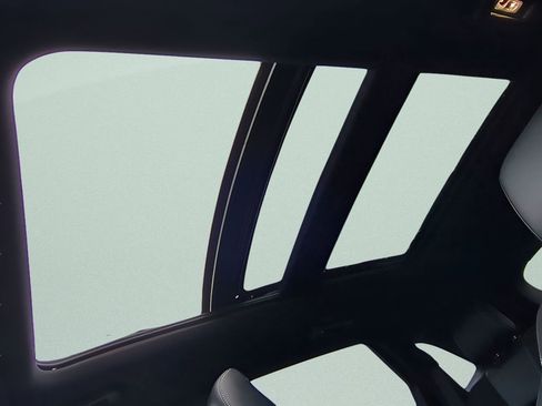 Used 2022 Ford Edge ST w/ Equipment Group 401A image 21