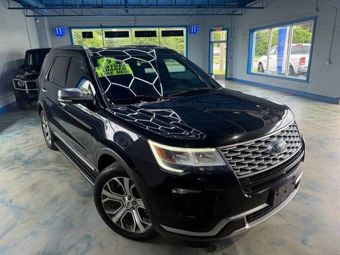 Used 2019 Ford Explorer Platinum AWD/4WD image 6