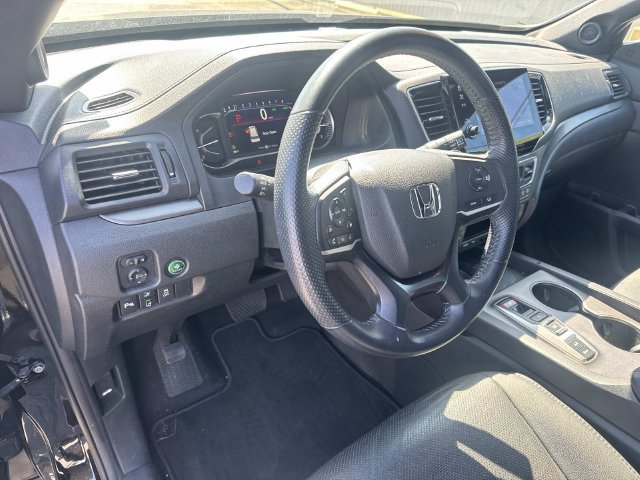 Used 2025 Honda Passport EX-L image 24