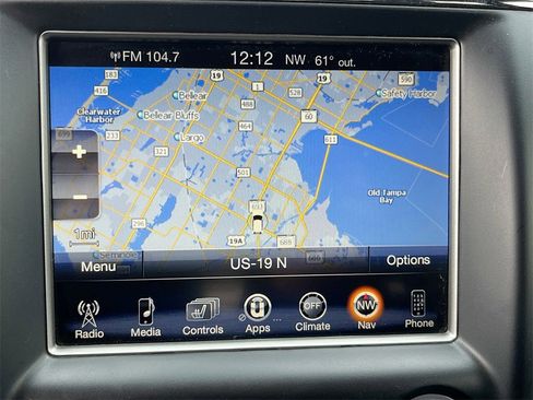 Used 2017 Jeep Grand Cherokee Altitude image 13