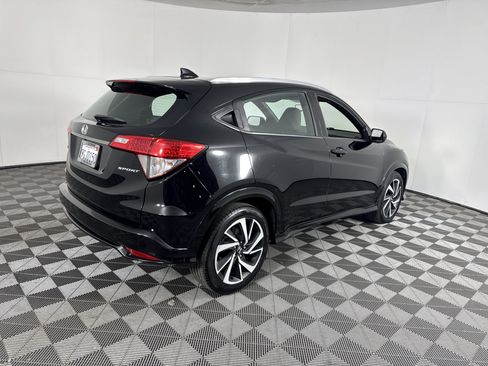 Used 2020 Honda HR-V Sport image 4