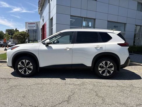 Certified 2023 Nissan Rogue SV w/ SV Premium B Package AWD/4WD image 5