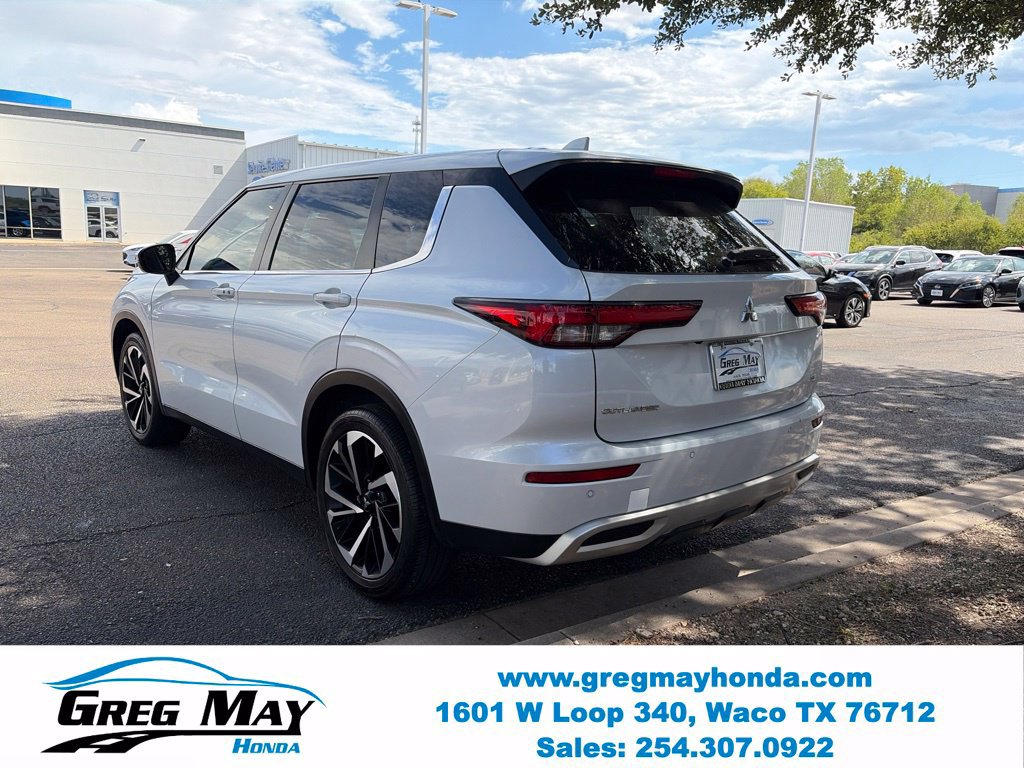 Used 2023 Mitsubishi Outlander SE FWD image 6
