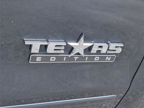 Used 2017 Chevrolet Silverado 1500 LT w/ Texas Edition AWD/4WD image 11
