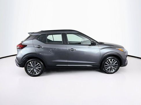 Used 2024 Nissan Kicks SR FWD image 12