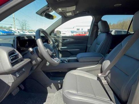 Used 2026 Chevrolet Traverse LT w/ Midnight/Sport Edition AWD/4WD image 21