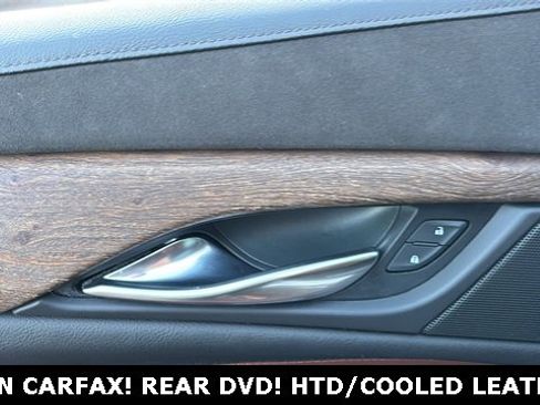 Used 2017 Cadillac Escalade Premium Luxury image 25