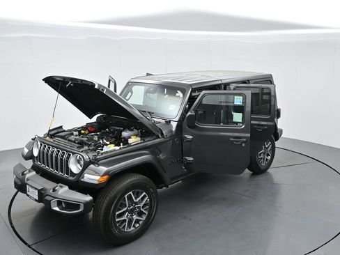 New 2025 Jeep Wrangler Unlimited Sahara w/ Safety Group AWD/4WD image 27