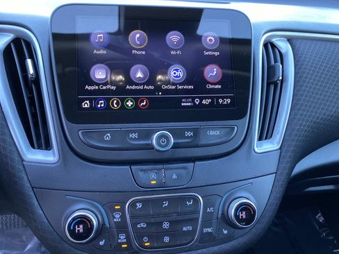 Used 2023 Chevrolet Malibu LT FWD image 11