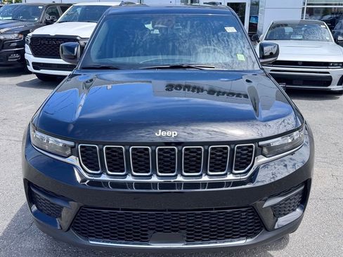 New 2026 Jeep Grand Cherokee Laredo AWD/4WD image 2
