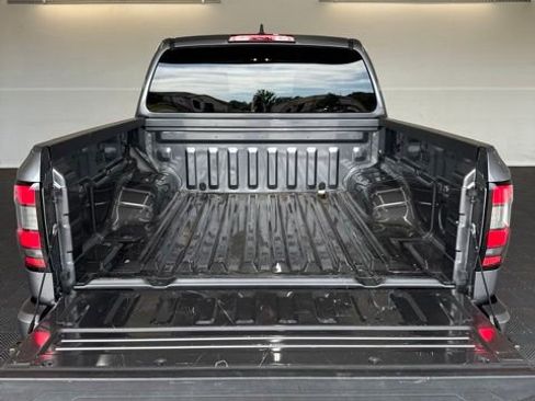 Certified 2024 Nissan Frontier SV w/ Technology Package RWD image 21