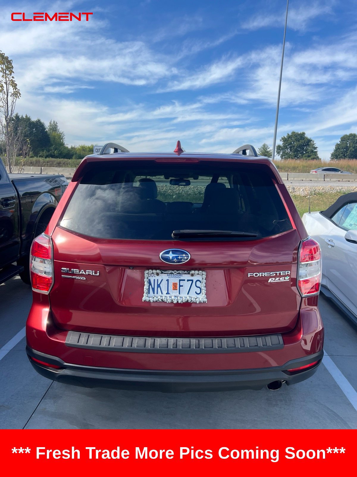 Used 2016 Subaru Forester 2.5i Touring w/ Eyesight & Navigation System AWD/4WD image 3