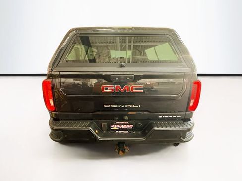 Used 2020 GMC Sierra 2500 Denali w/ Denali Ultimate Package AWD/4WD image 7