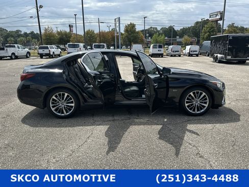 Used 2018 INFINITI Q50 Luxe w/ Essential Package (3.0T Luxe) image 32