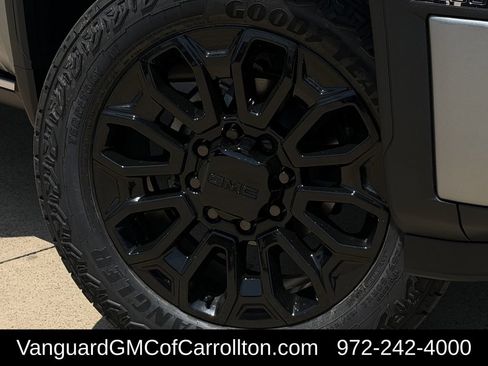 New 2026 GMC Sierra 2500 Denali Ultimate AWD/4WD image 9