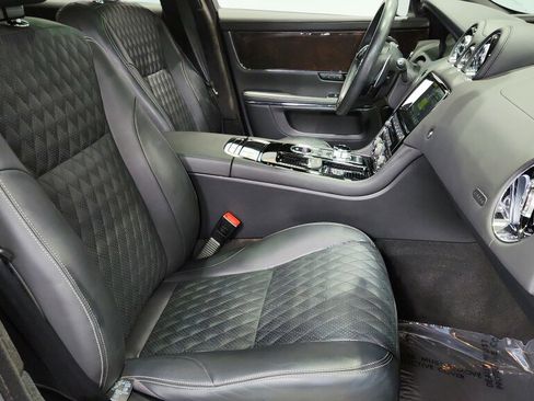 Used 2019 Jaguar XJ AWD image 22