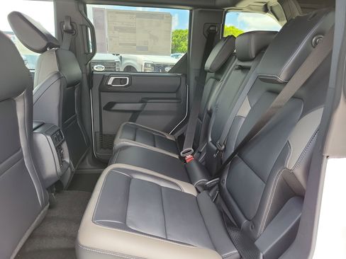 New 2026 Ford Bronco Outer Banks AWD/4WD image 11