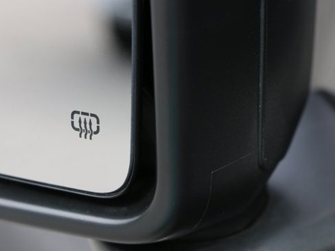 Used 2025 Jeep Gladiator Sport AWD/4WD image 14