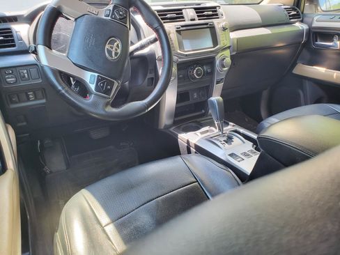 Used 2015 Toyota 4Runner SR5 RWD image 21
