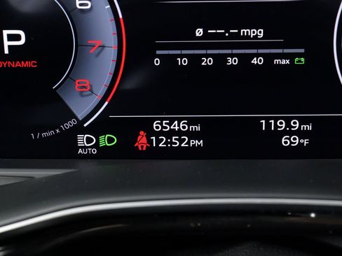 Used 2025 Audi Q7 3.0T Premium Plus w/ Premium Plus Package image 52