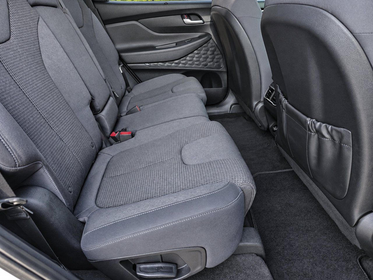 Used 2022 Hyundai Santa Fe SEL w/ Convenience Package FWD image 30