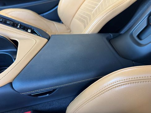 Used 2020 Chevrolet Corvette Stingray Preferred Cpe w/ 2LT Preferred Equipment Group RWD image 42