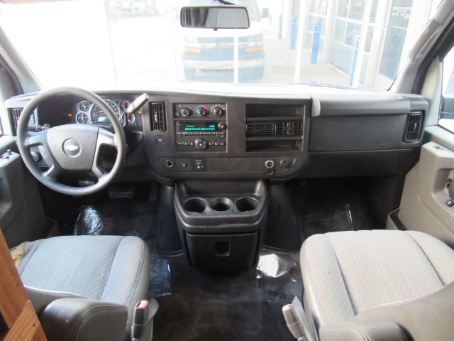 Used 2014 Chevrolet Express 3500 LT w/ LT Preferred Equipment Group RWD image 19
