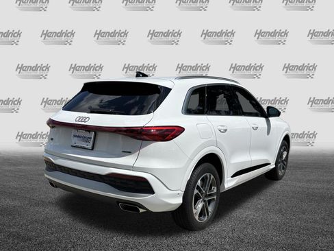 Certified 2025 Audi Q5 Premium AWD/4WD image 10