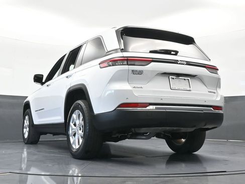 Used 2023 Jeep Grand Cherokee Limited image 62