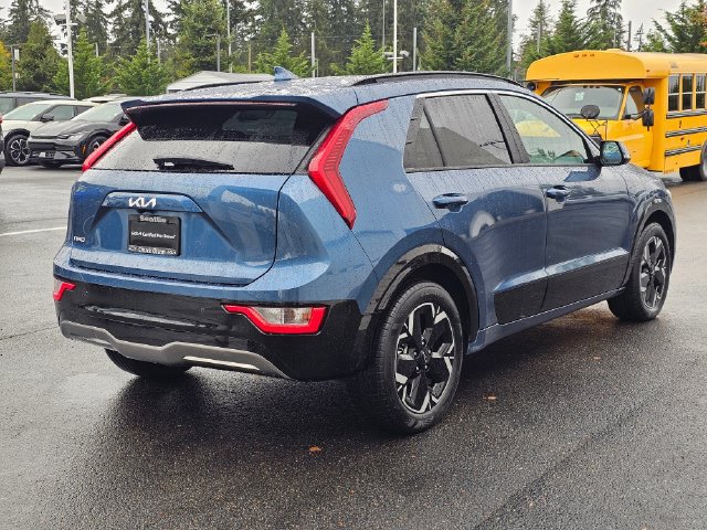 Certified 2023 Kia Niro Wind w/ Wind Preserve Package FWD image 6