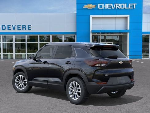 New 2026 Chevrolet TrailBlazer LS w/ LS Convenience Package AWD/4WD image 3