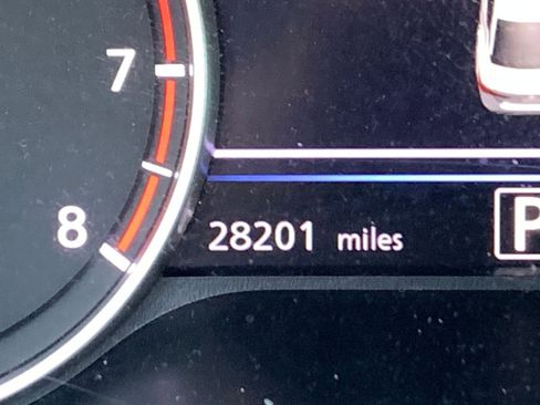 Used 2025 Nissan Sentra SV image 9