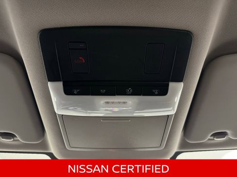 Certified 2025 Nissan Rogue SV image 27