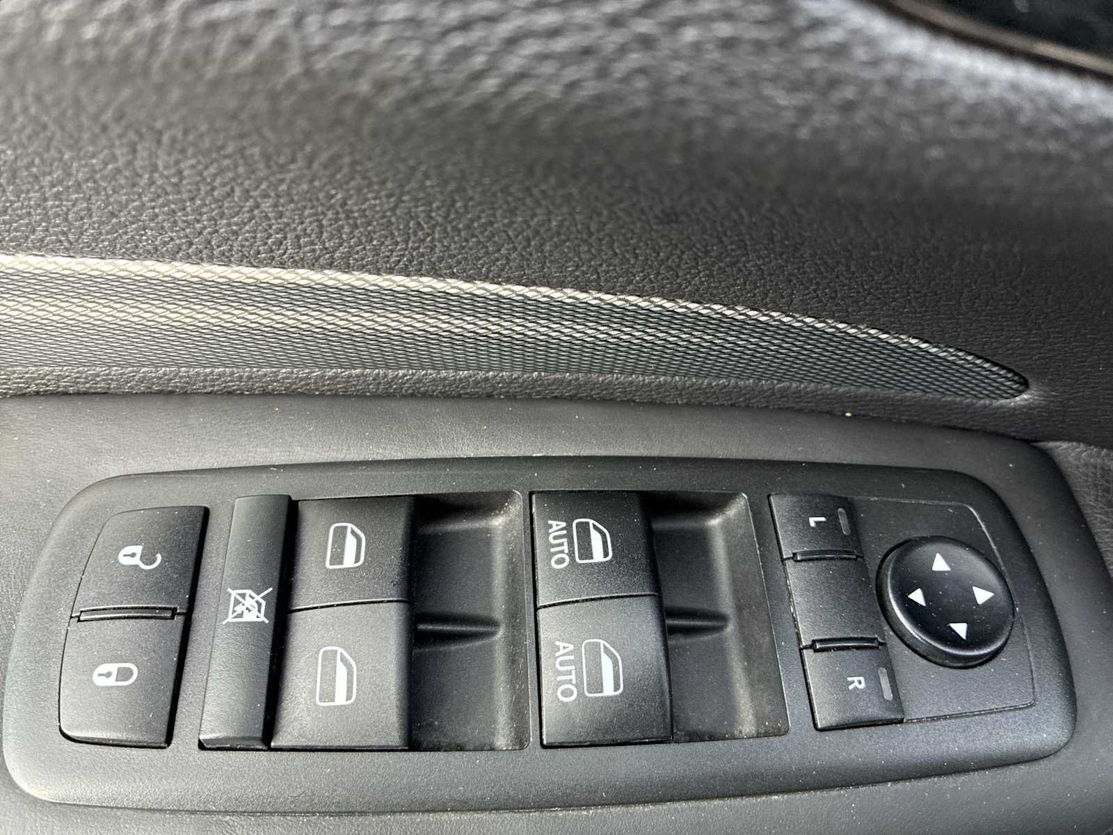 Used 2018 Dodge Durango R/T w/ Trailer Tow Group IV AWD/4WD image 13