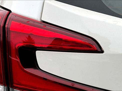 Used 2023 Subaru Forester Base image 33