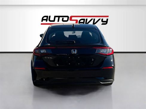 Used 2023 Honda Civic LX image 6