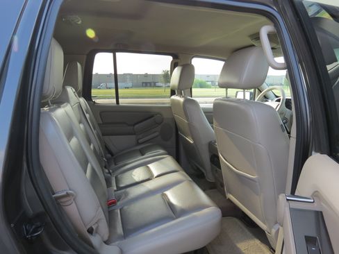 Used 2007 Ford Explorer XLT RWD image 27
