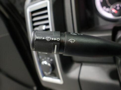 Used 2023 RAM 1500 Classic SLT AWD/4WD image 35