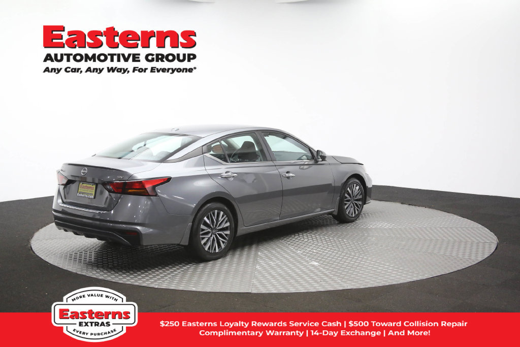 Used 2023 Nissan Altima 2.5 SV FWD image 43