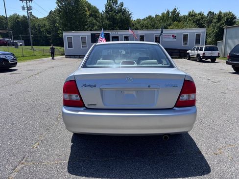 Used 2002 MAZDA Protege FWD image 5